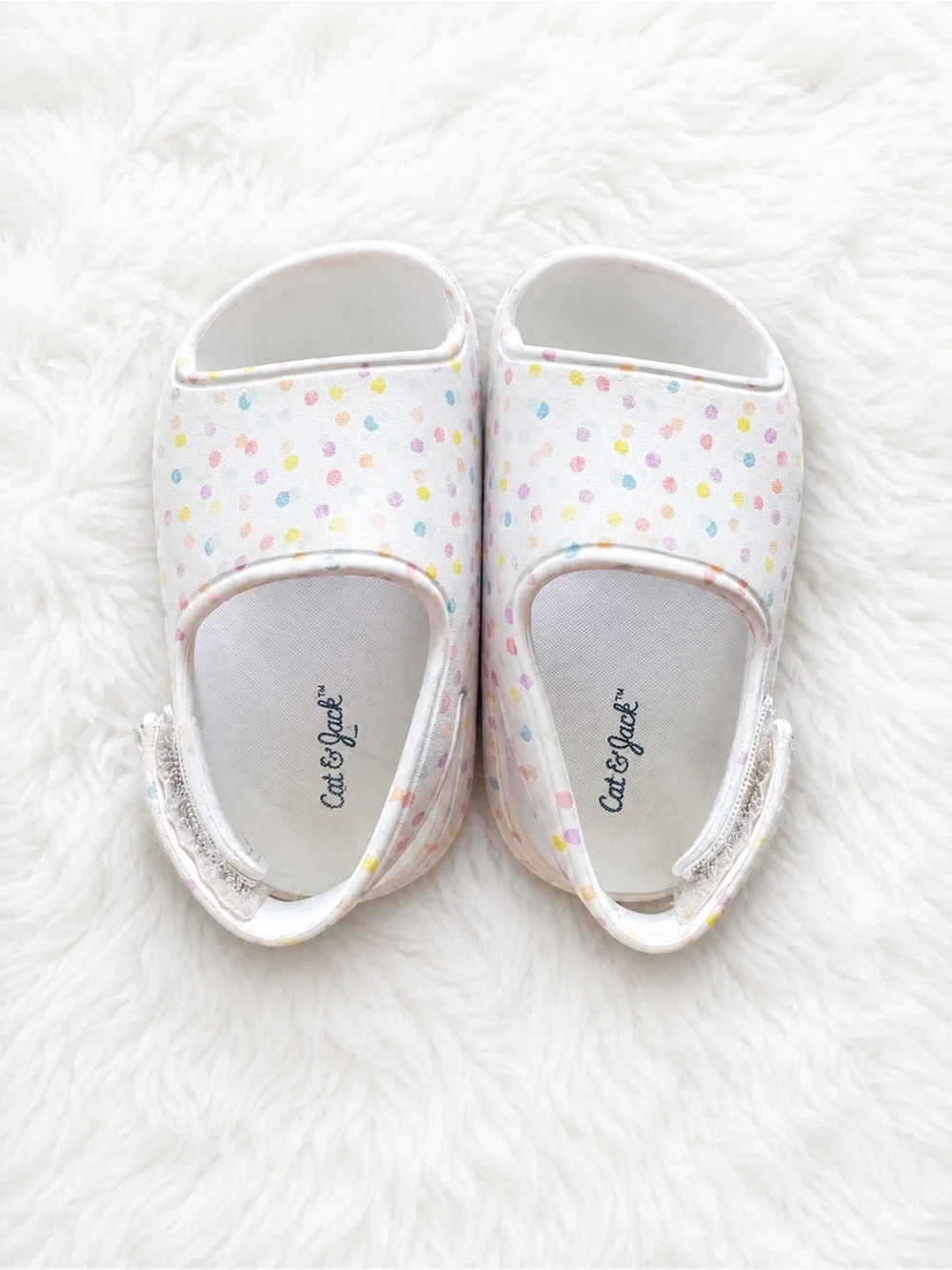Cat & Jack Toddler Sandals Size 5 White Pastel Polka Dot Slingback